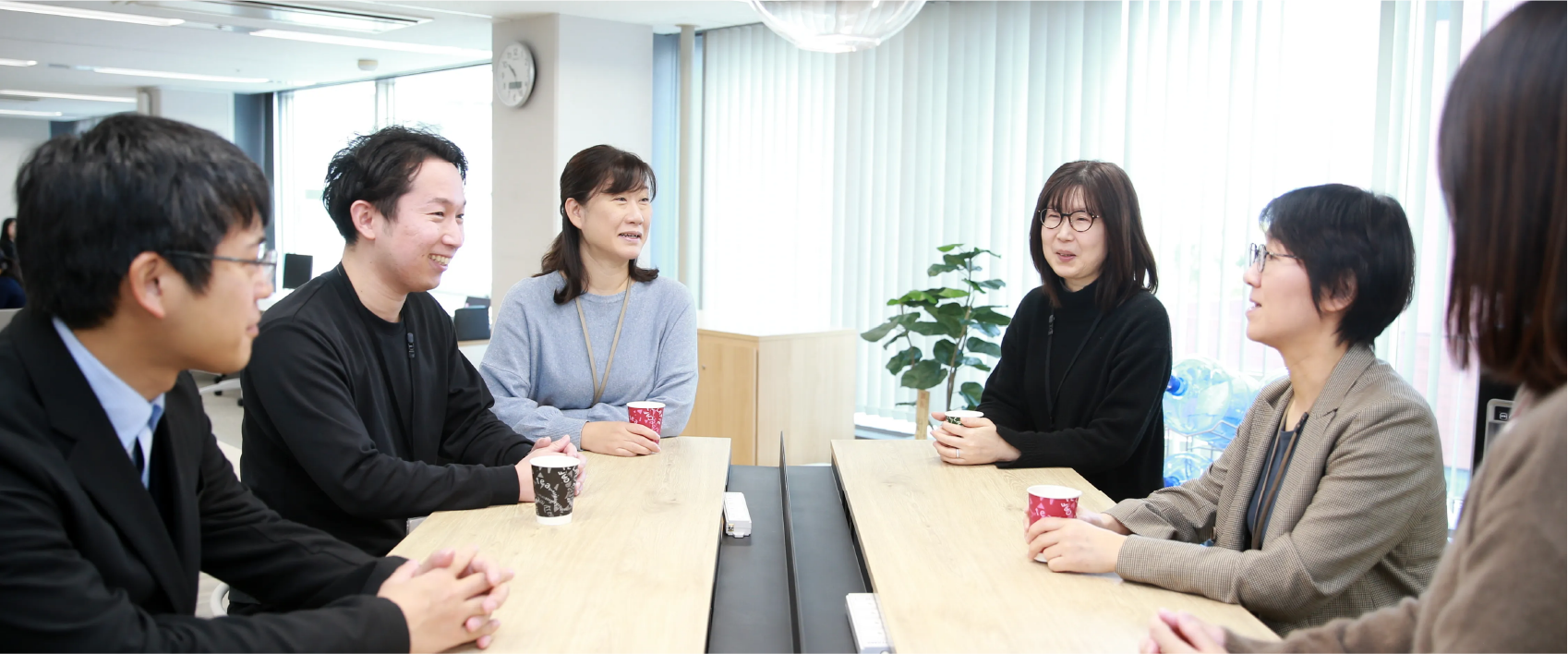 会社員の集合写真